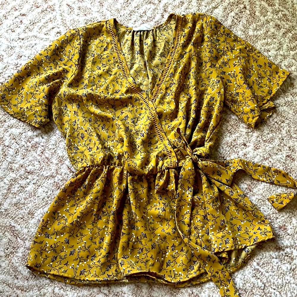 Sienna sky womens blouse